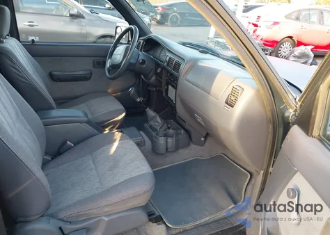 1998 Toyota Tacoma z USA, uszkodzony, nr VIN 4TAVL52N6WZ065258